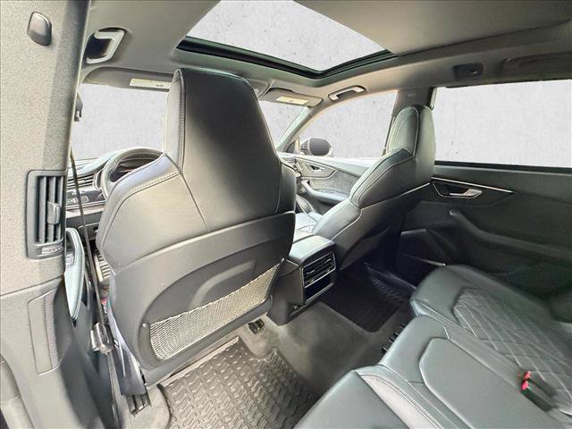 Used 2021 Audi SQ8 Prestige w/ Prestige Package AWD/4WD image 17