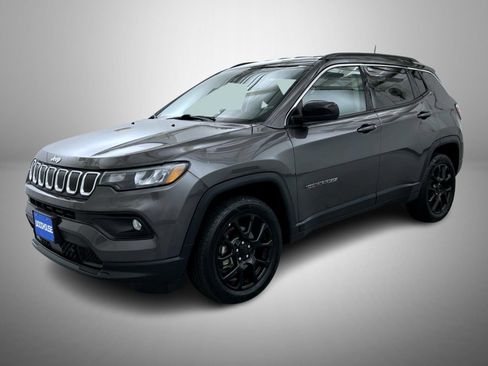 Certified 2022 Jeep Compass Latitude AWD/4WD image 1