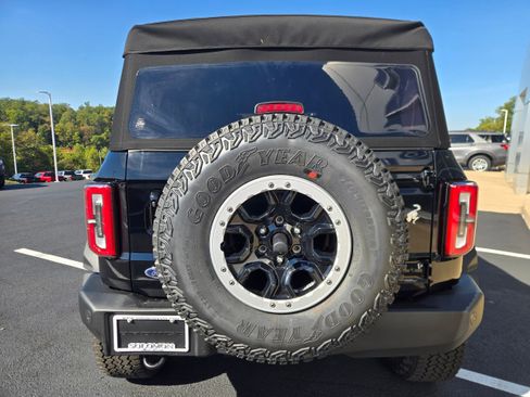 New 2025 Ford Bronco Outer Banks w/ Sasquatch Package image 6