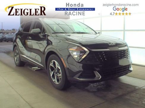 Used 2024 Kia Sportage LX FWD image 1