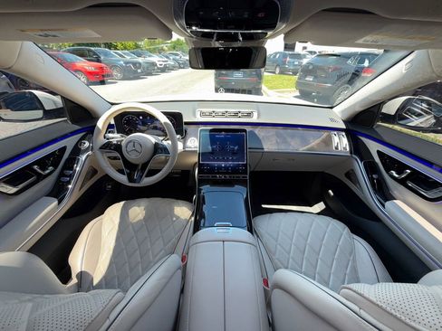 Used 2023 Mercedes-Benz S 580 4MATIC Sedan image 24