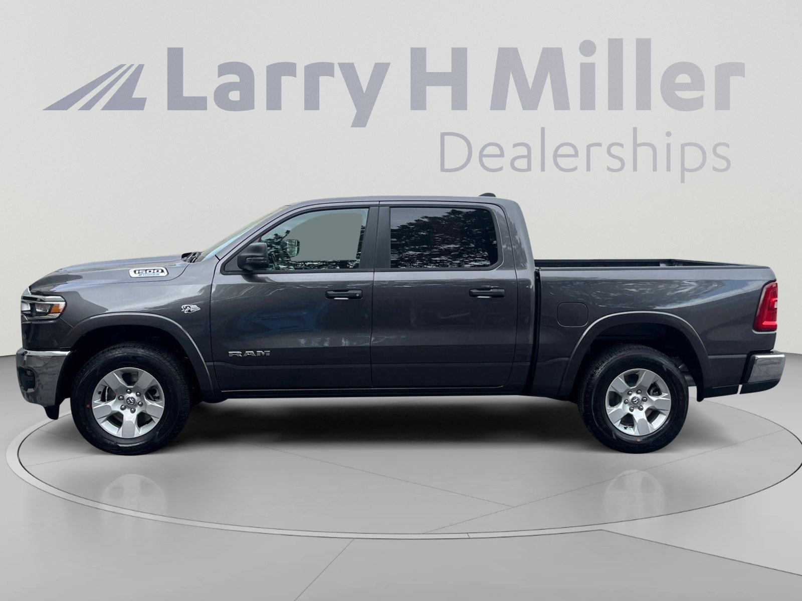 New 2026 RAM 1500 Big Horn AWD/4WD image 2
