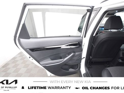 New 2026 Kia Seltos S image 11