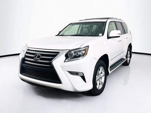 Used 2017 Lexus GX 460 w/ Navigation Package AWD/4WD image 3