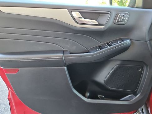 Used 2022 Ford Escape SEL w/ Technology Package image 26