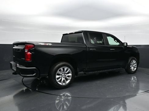 Used 2021 Chevrolet Silverado 1500 Custom AWD/4WD image 2