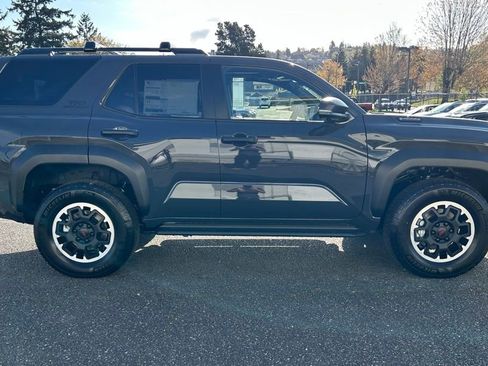 New 2026 Toyota 4Runner TRD Off-Road Premium AWD/4WD image 4