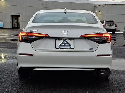 Certified 2023 Honda Civic Sport image 5