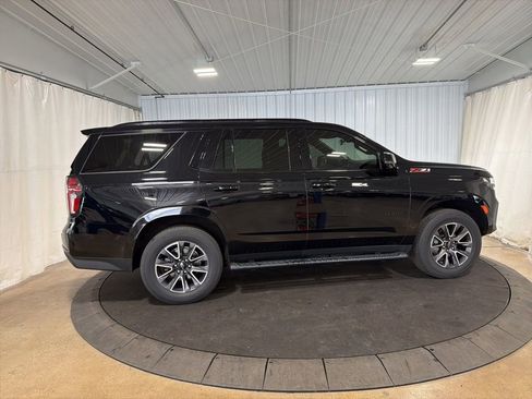 Certified 2022 Chevrolet Tahoe Z71 w/ Luxury Package AWD/4WD image 9