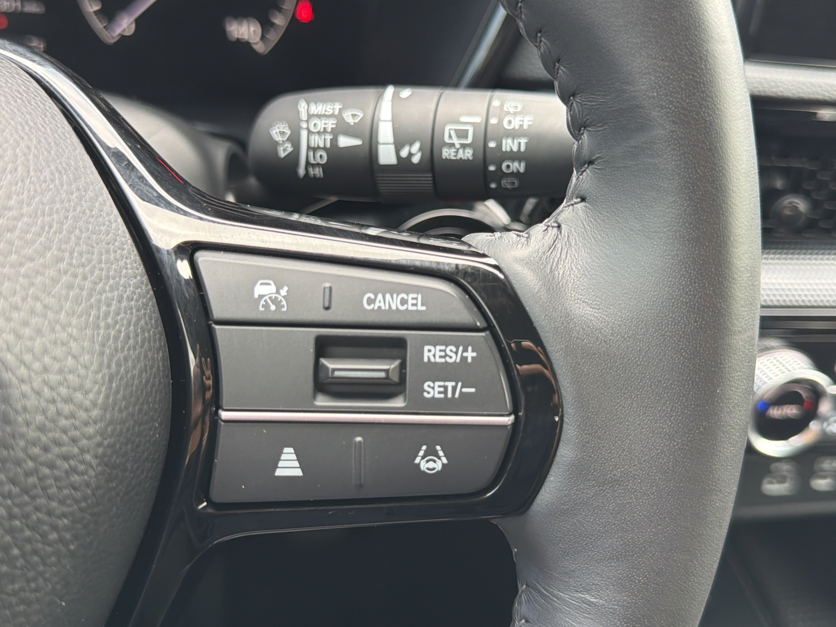 Used 2023 Honda CR-V EX-L image 18