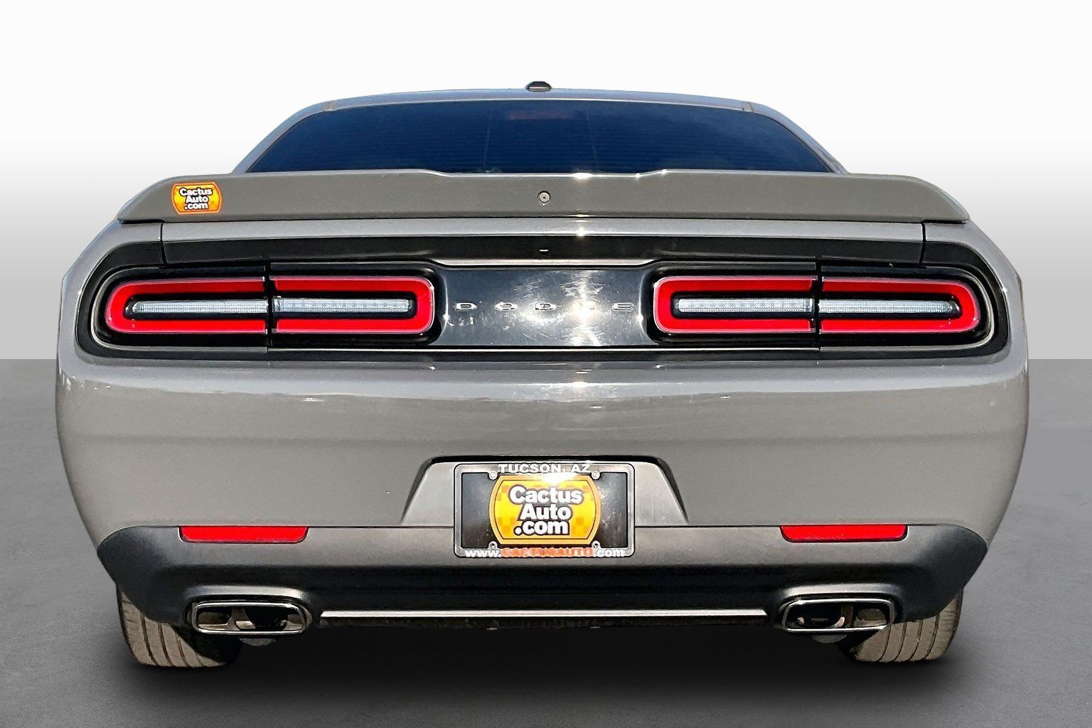 Used 2019 Dodge Challenger SXT RWD image 4