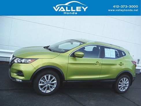 Used 2021 Nissan Rogue Sport SV AWD/4WD image 2