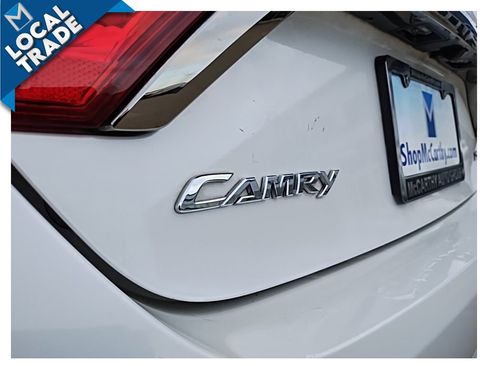 Used 2015 Toyota Camry XSE image 11