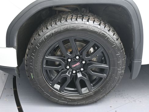 Used 2022 GMC Sierra 1500 Elevation image 24