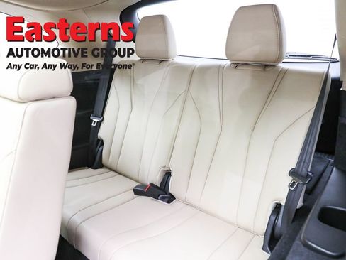 Used 2022 Acura MDX SH-AWD image 29