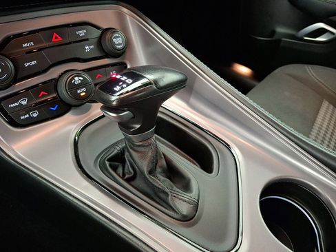 Used 2023 Dodge Challenger SXT image 12