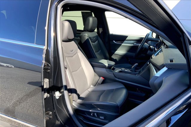 Used 2024 Cadillac XT5 Premium Luxury AWD/4WD image 6