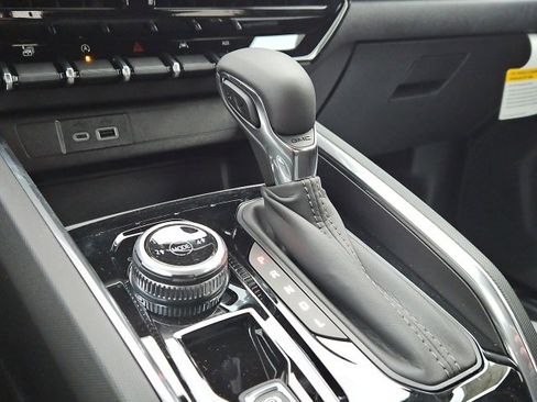 New 2026 GMC Canyon Elevation w/ Convenience Package image 37