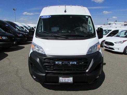 Used 2026 RAM ProMaster 2500 w/ Convenience Group FWD image 3