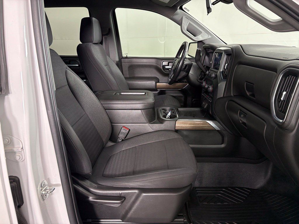 Certified 2022 Chevrolet Silverado 1500 RST AWD/4WD image 47