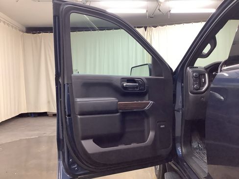 Used 2022 Chevrolet Silverado 1500 High Country w/ Safety Package II image 15