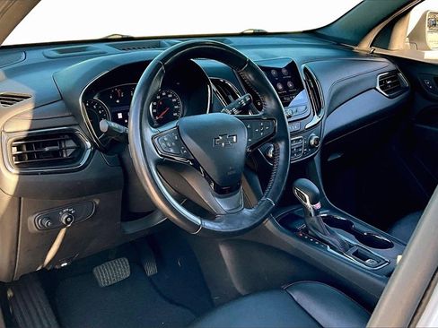 Used 2022 Chevrolet Equinox RS w/ RS Leather Package image 13