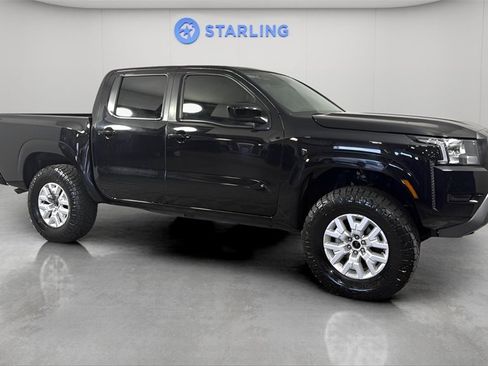 Used 2022 Nissan Frontier SV image 12