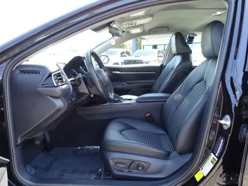Certified 2023 Toyota Camry SE FWD image 15