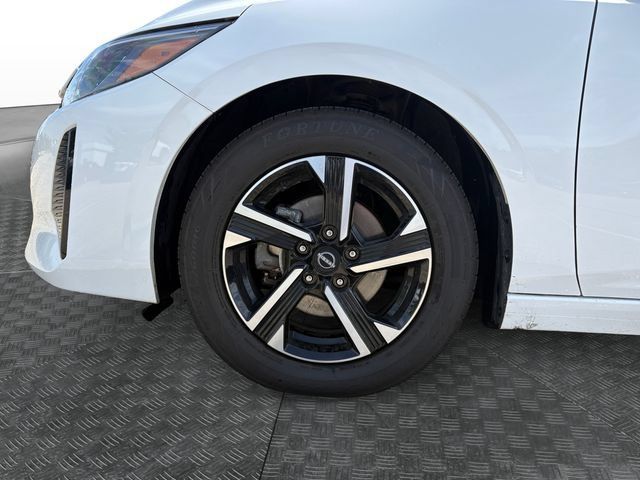 Used 2024 Nissan Sentra SV FWD image 13