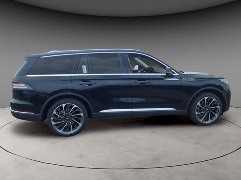 New 2026 Lincoln Aviator Reserve AWD/4WD image 10