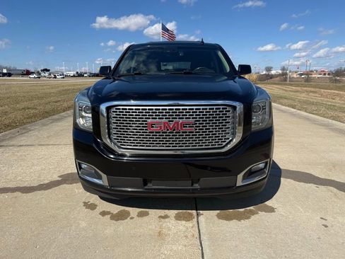 Used 2016 GMC Yukon XL Denali w/ Open Road Package image 11
