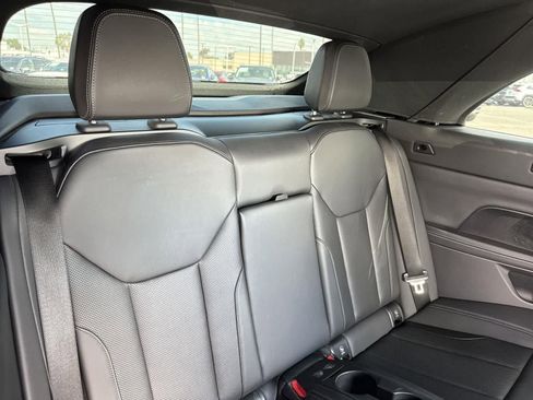 Used 2024 BMW 430i Convertible w/ Convenience Package image 27