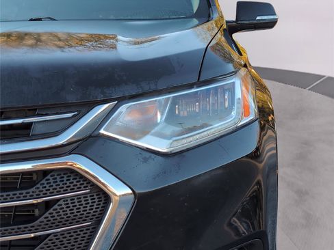 Used 2018 Chevrolet Traverse Premier w/ Driver Confidence II Package image 12