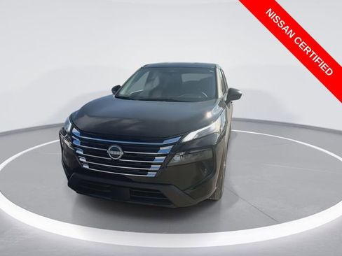 Used 2025 Nissan Rogue S AWD/4WD image 3