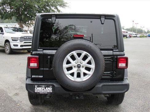 Certified 2023 Jeep Wrangler Sport S image 5