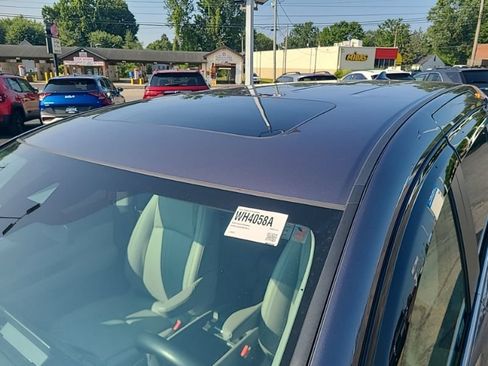 Used 2023 Honda Odyssey Touring image 17
