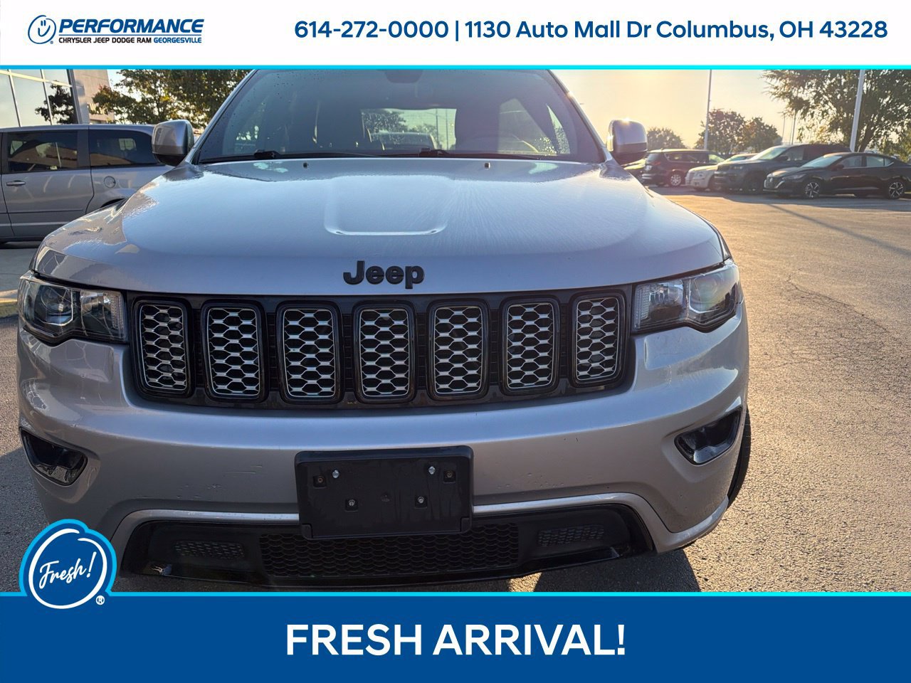 Used 2019 Jeep Grand Cherokee Altitude AWD/4WD image 3