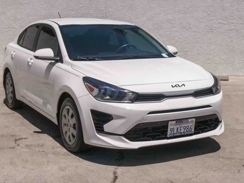 Used 2023 Kia Rio LX FWD image 3