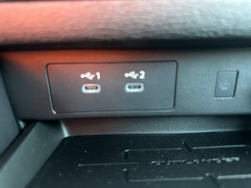New 2026 Mitsubishi Outlander LE AWD/4WD image 36