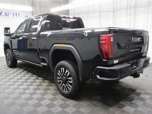 Used 2024 GMC Sierra 2500 Denali Ultimate w/ Max Trailering Package image 5
