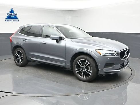 Used 2019 Volvo XC60 T5 Momentum w/ Multimedia Package AWD/4WD image 1