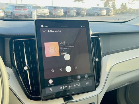 New 2026 Volvo XC60 B5 Ultra w/ Protection Package Premier image 18