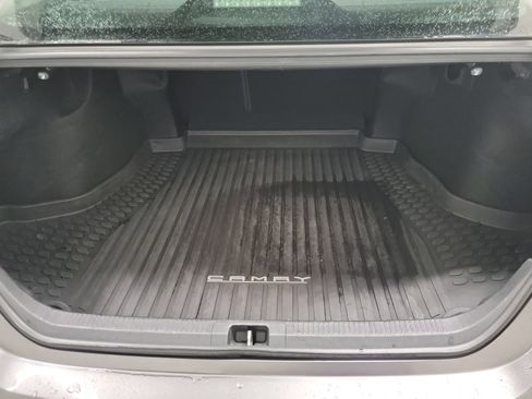 Used 2019 Toyota Camry LE image 25