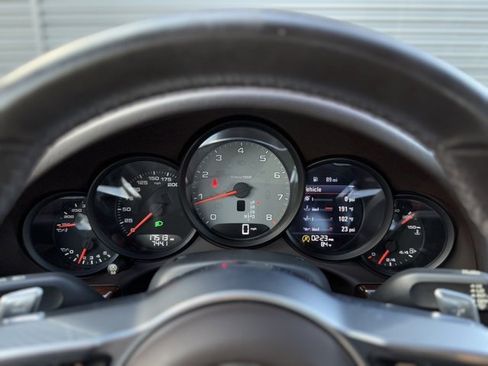 Certified 2018 Porsche 911 Carrera 4S image 19