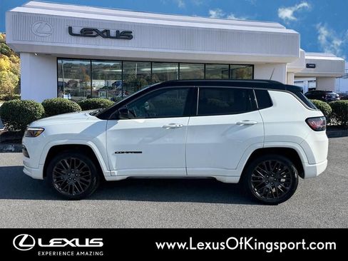 Used 2022 Jeep Compass High Altitude AWD/4WD image 2