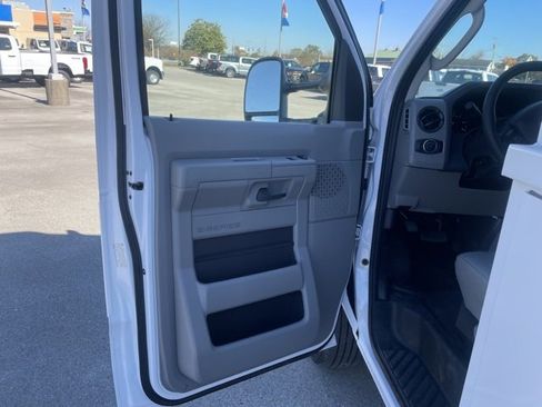 New 2025 Ford E-350 and Econoline 350 Super Duty w/ Power Equipment Group image 27