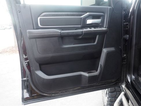 Used 2024 RAM 3500 Big Horn w/ Night Edition image 8