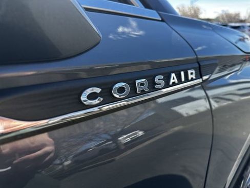 Used 2025 Lincoln Corsair AWD image 45