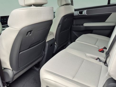 New 2026 Hyundai Santa Fe SE AWD/4WD image 18