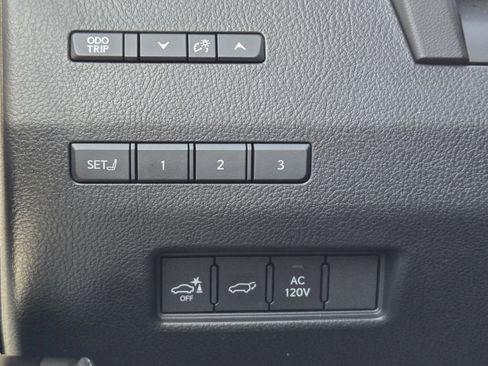 Used 2025 Lexus GX 550 Premium Package w/ Cold Area Package image 31